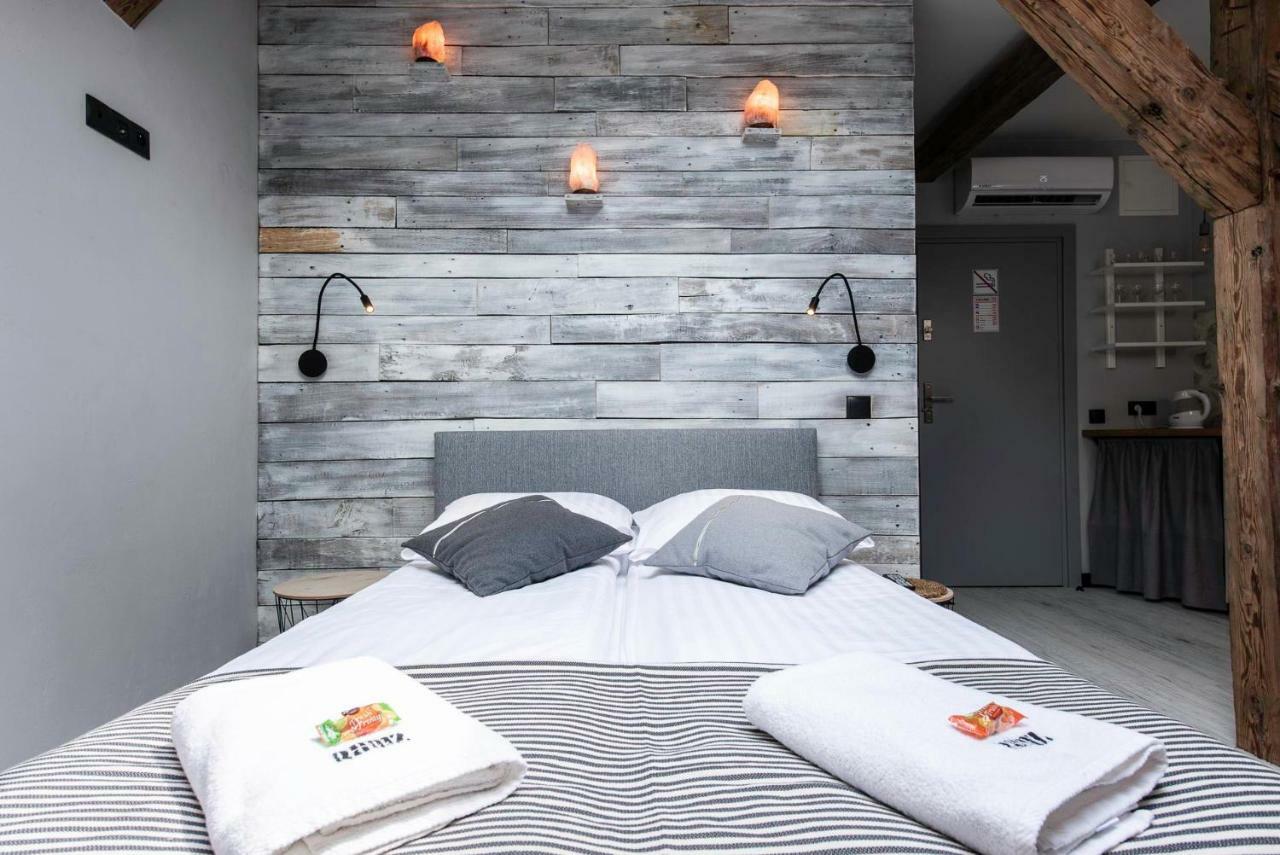 Ruumz Bed & Rest Daire Krasków Dış mekan fotoğraf